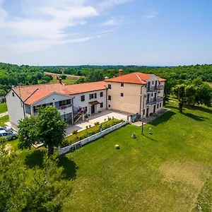  Apartment Lovely House Lindi In