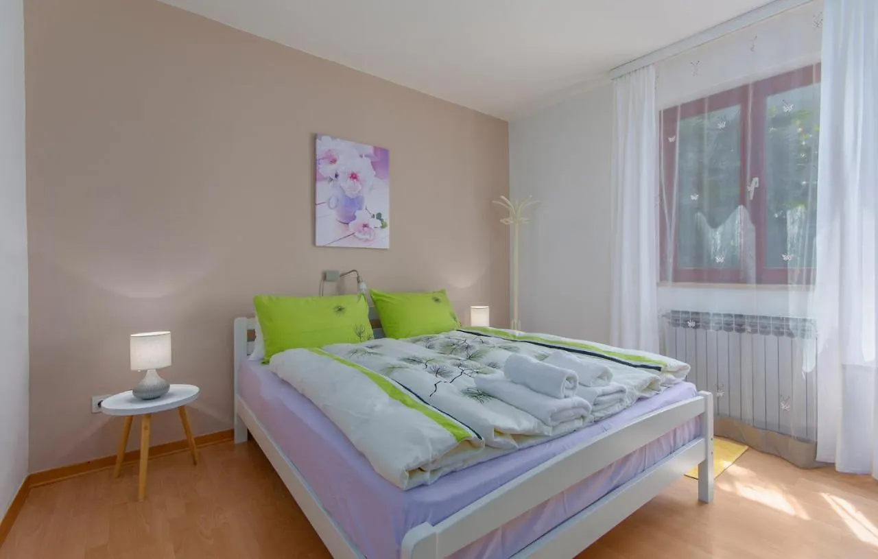 Apartment Felix Porec 0*,  Croatia